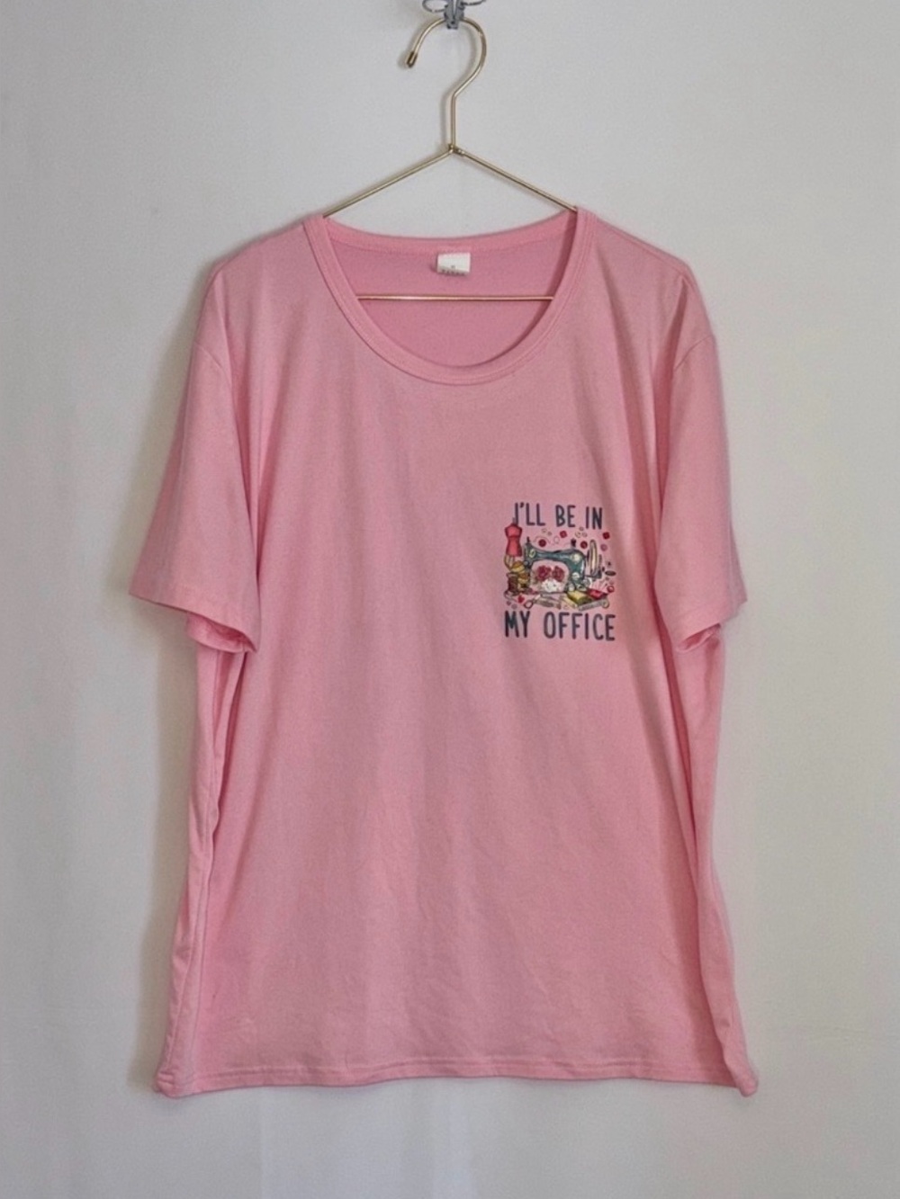 NWOT Sewing Machine I’ll Be In My Office Summer Fun T-Shirt 💝